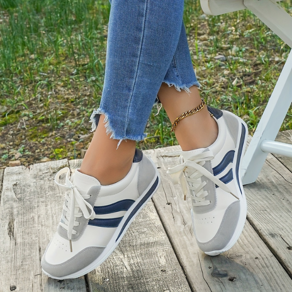 Lina | Comfortable Lace-Up Casual Sneakers