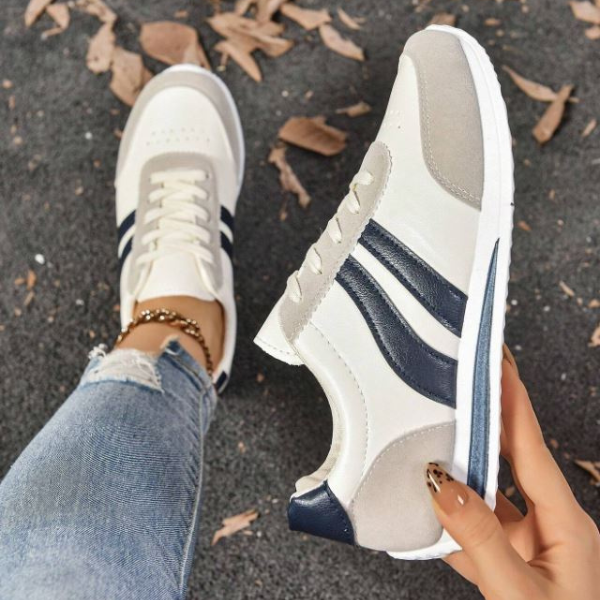 Lina | Comfortable Lace-Up Casual Sneakers