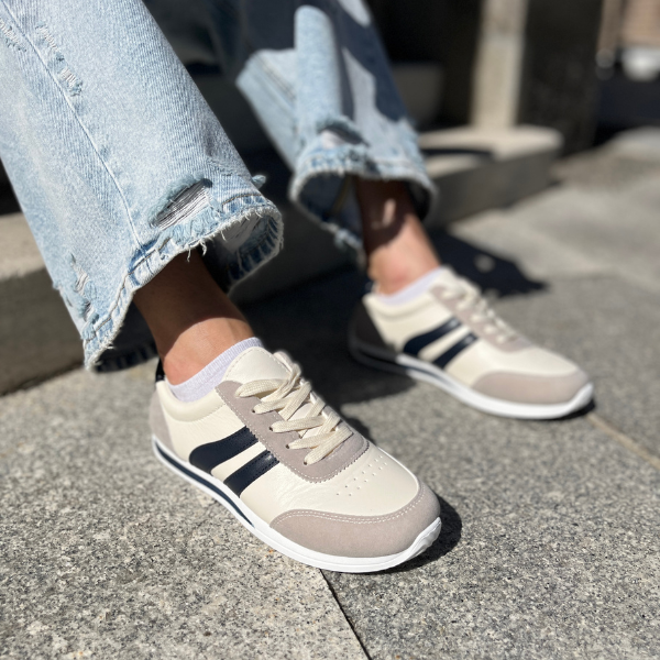Lina | Comfortable Lace-Up Casual Sneakers