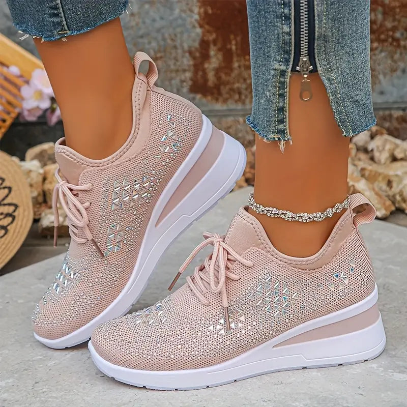 Comfortable Women's Sports Shoes with Optimal Support