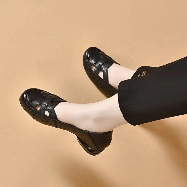Bea | Leather Slip-On Shoes with Cut-Out Details