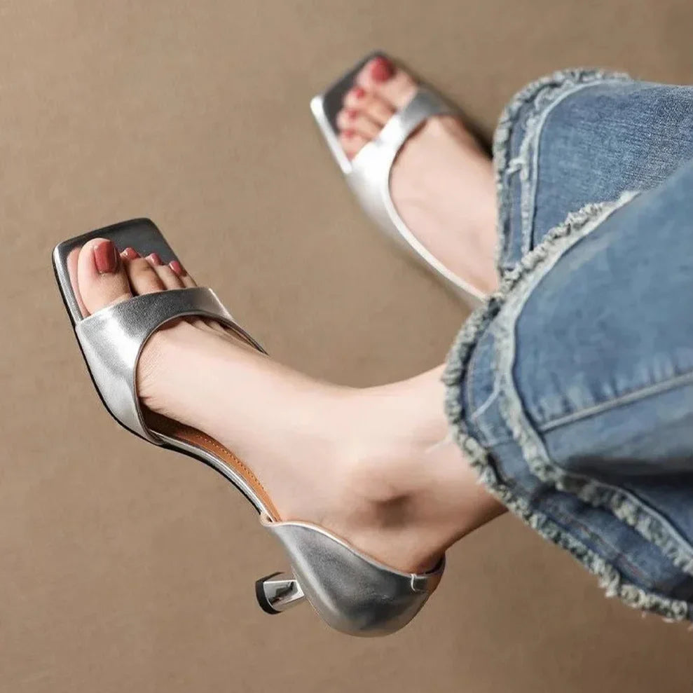 Valenti | Leather Court Shoes