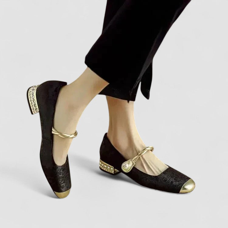 Céleste | Mary Jane Low Heel & Gold Strap