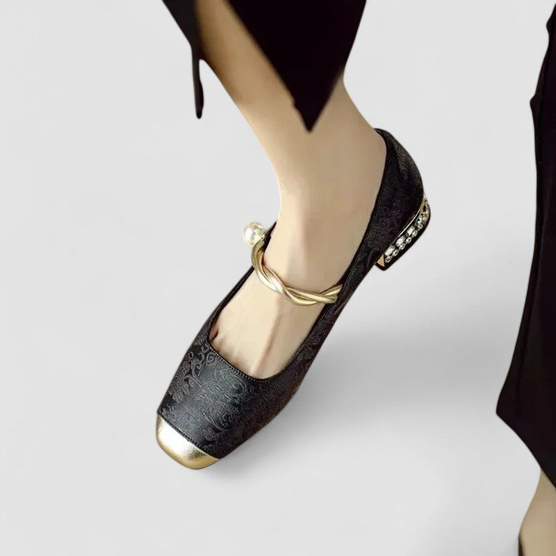 Céleste | Mary Jane Low Heel & Gold Strap
