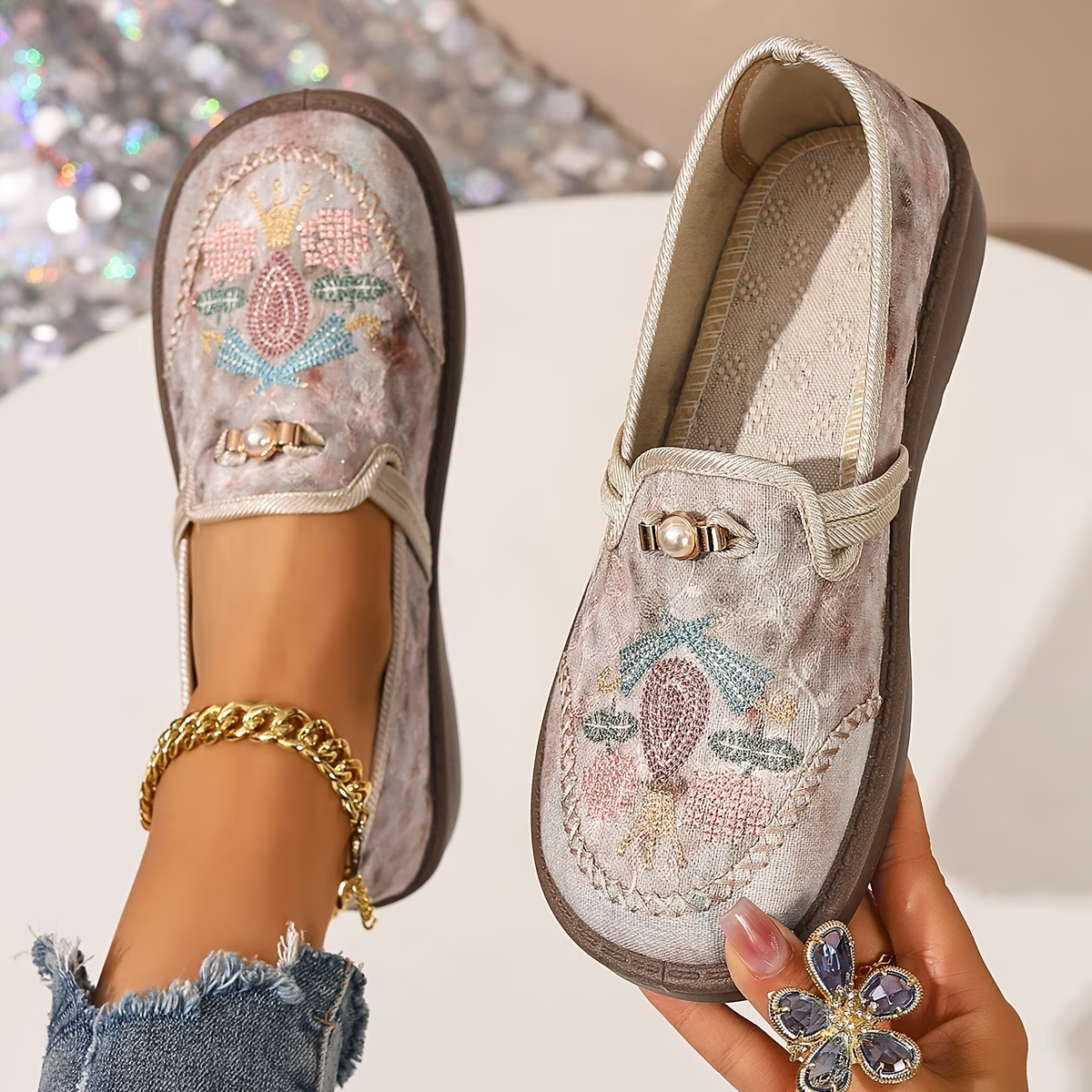 Amara | Comfortable Casual Embroidered Shoes
