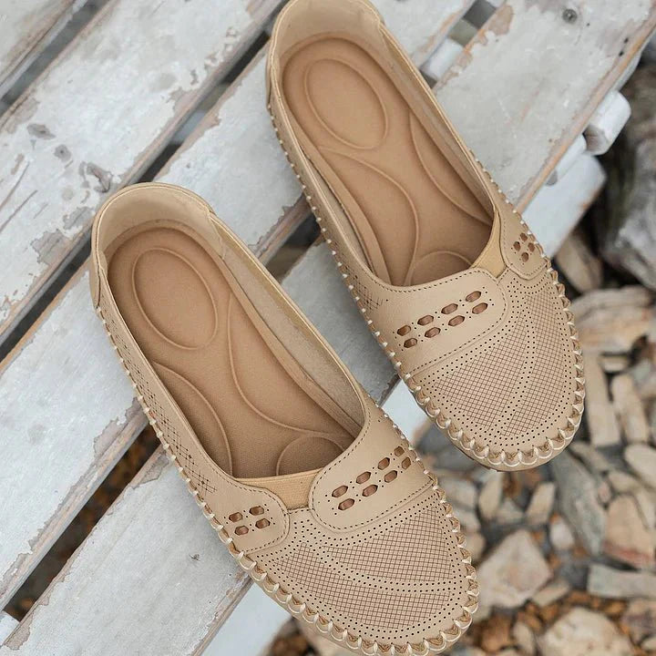 Renée | Ajouré Loafer with Memory Foam Sole