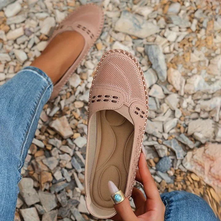 Renée | Ajouré Loafer with Memory Foam Sole